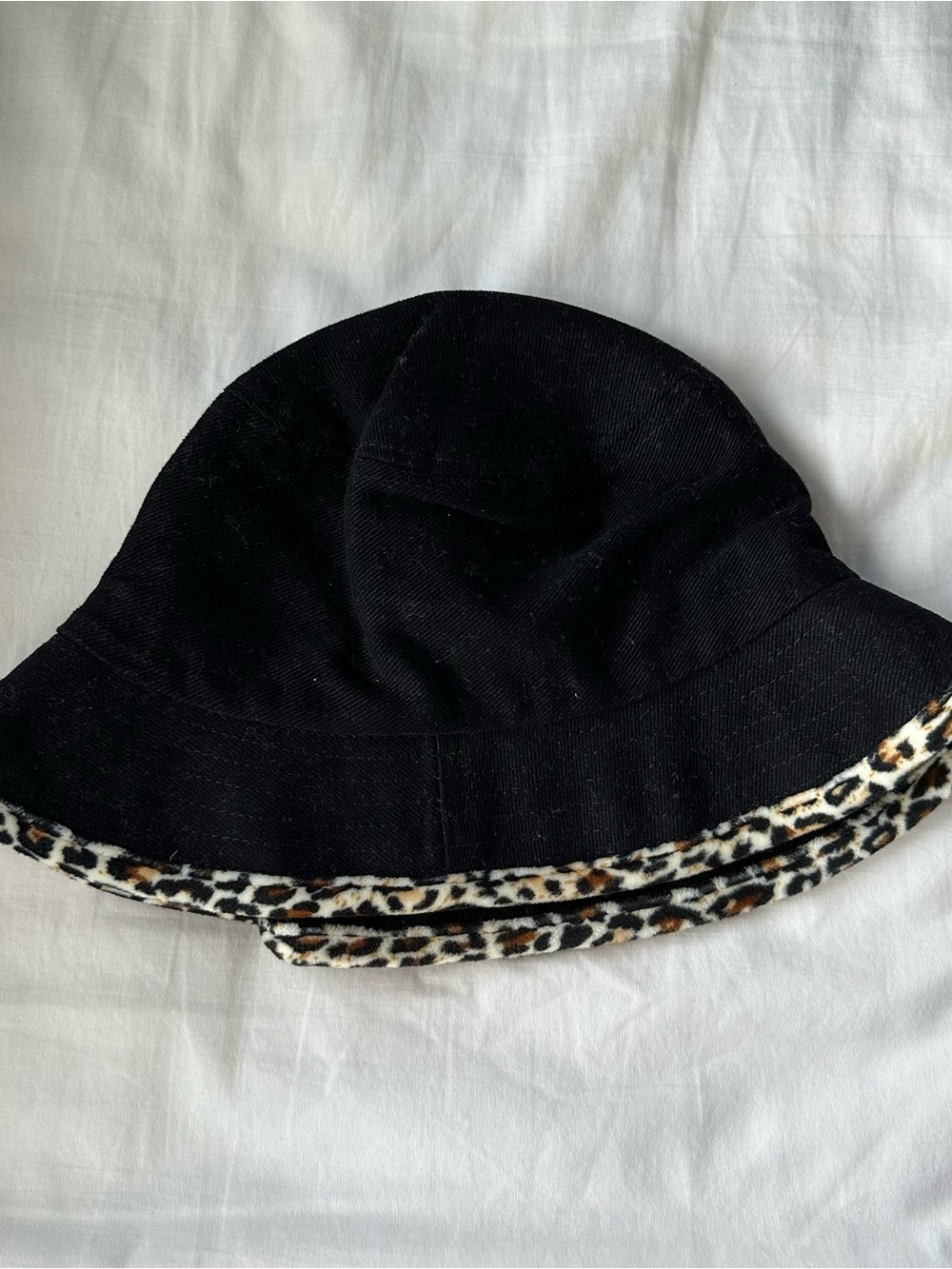 Brandy Melville cheetah leopard print hat